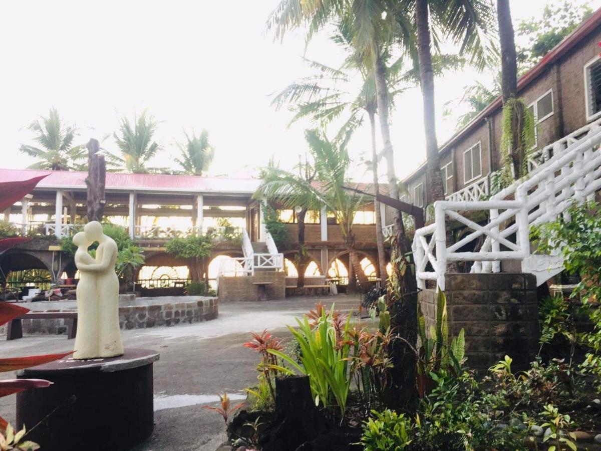 Sinabacan Sunbloom Beachfront Hotel And Restaurant Zambales מראה חיצוני תמונה