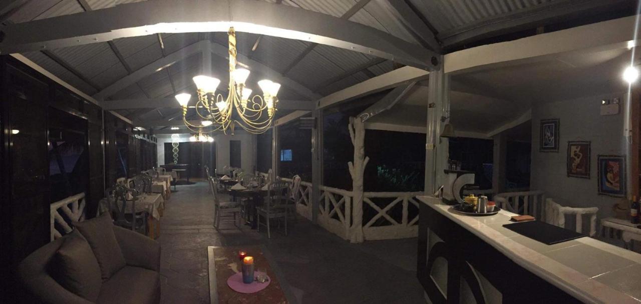 Sinabacan Sunbloom Beachfront Hotel And Restaurant Zambales מראה חיצוני תמונה
