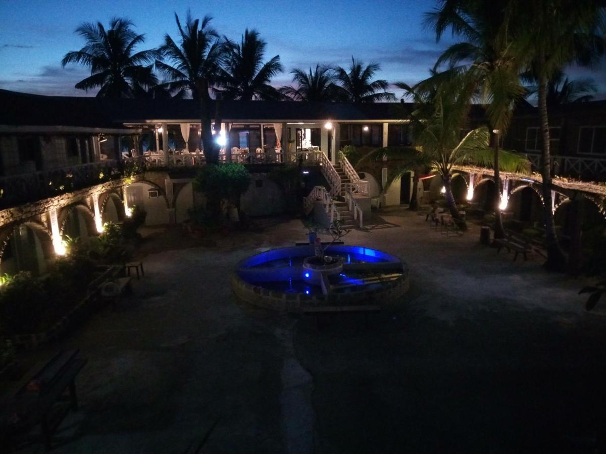 Sinabacan Sunbloom Beachfront Hotel And Restaurant Zambales מראה חיצוני תמונה