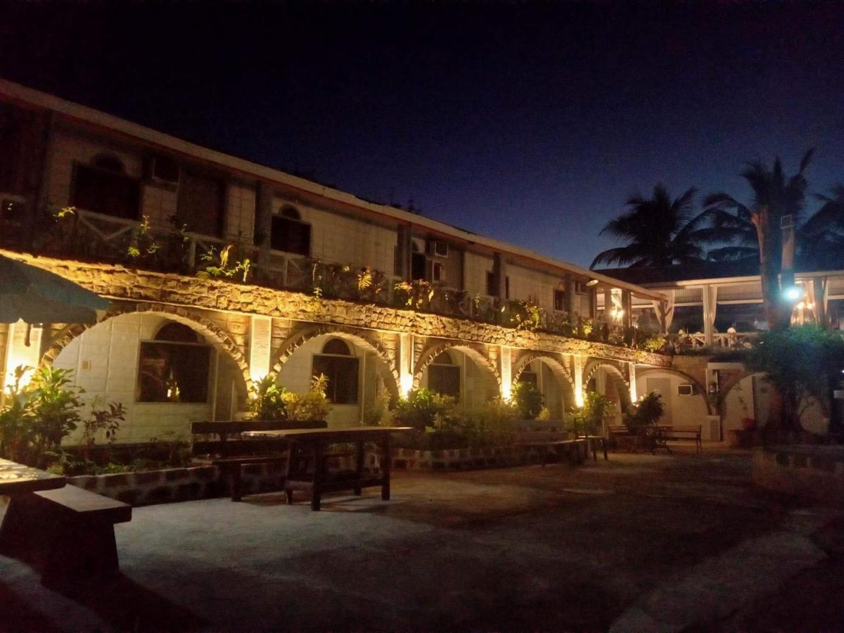 Sinabacan Sunbloom Beachfront Hotel And Restaurant Zambales מראה חיצוני תמונה