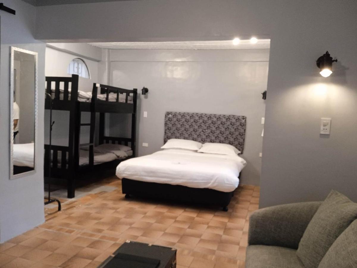 Sinabacan Sunbloom Beachfront Hotel And Restaurant Zambales מראה חיצוני תמונה