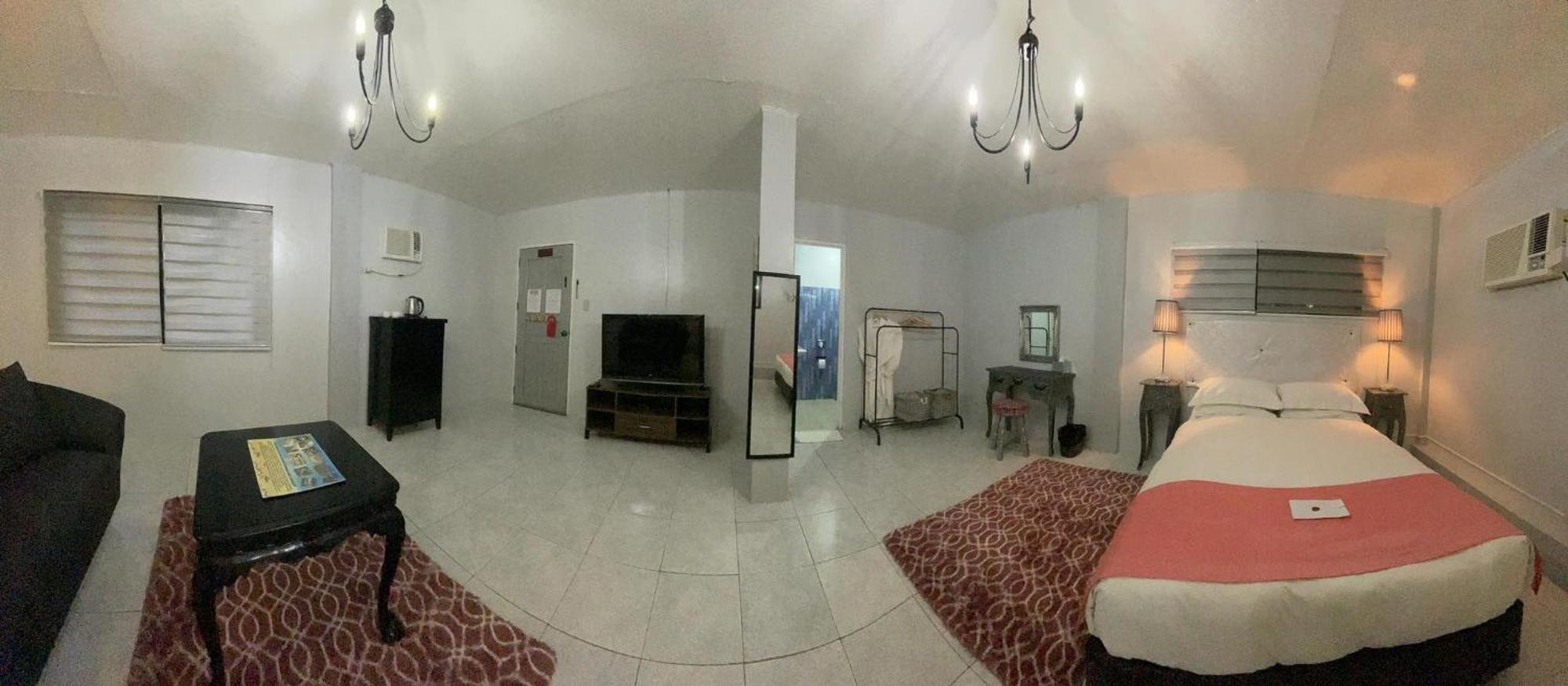 Sinabacan Sunbloom Beachfront Hotel And Restaurant Zambales מראה חיצוני תמונה
