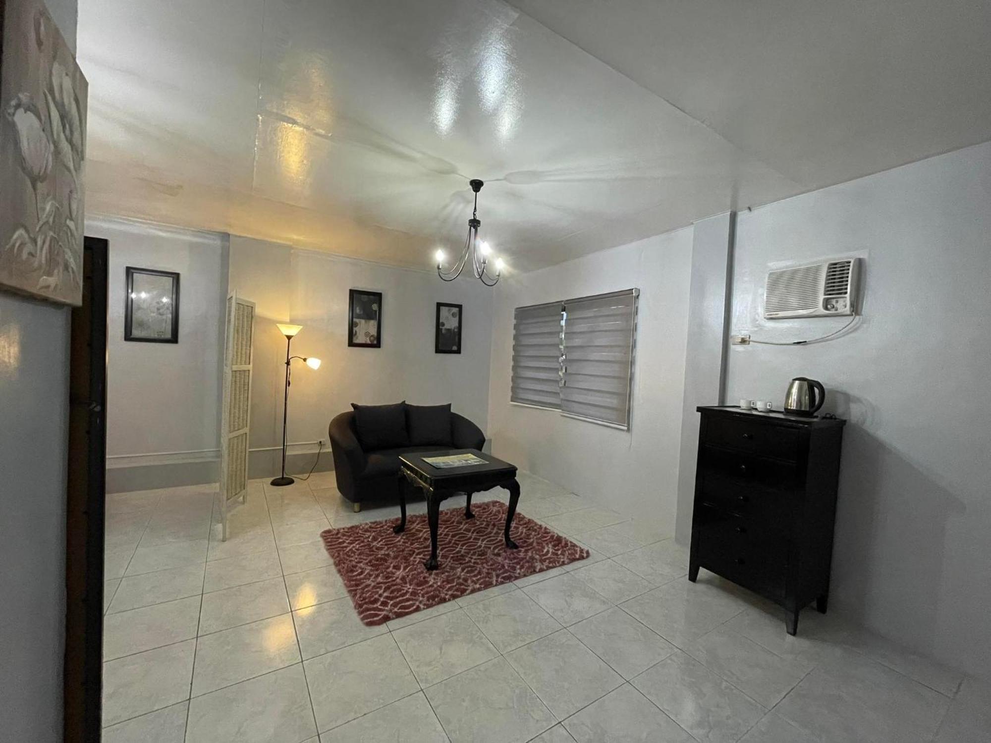 Sinabacan Sunbloom Beachfront Hotel And Restaurant Zambales מראה חיצוני תמונה